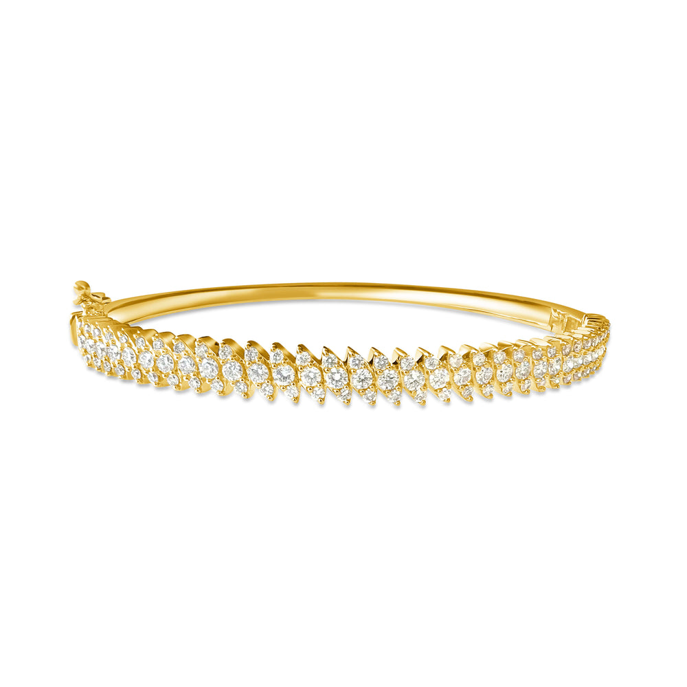 
                
                    Load image into Gallery viewer, 14KT Gold Diamond Seda Bangle Bracelet
                
            