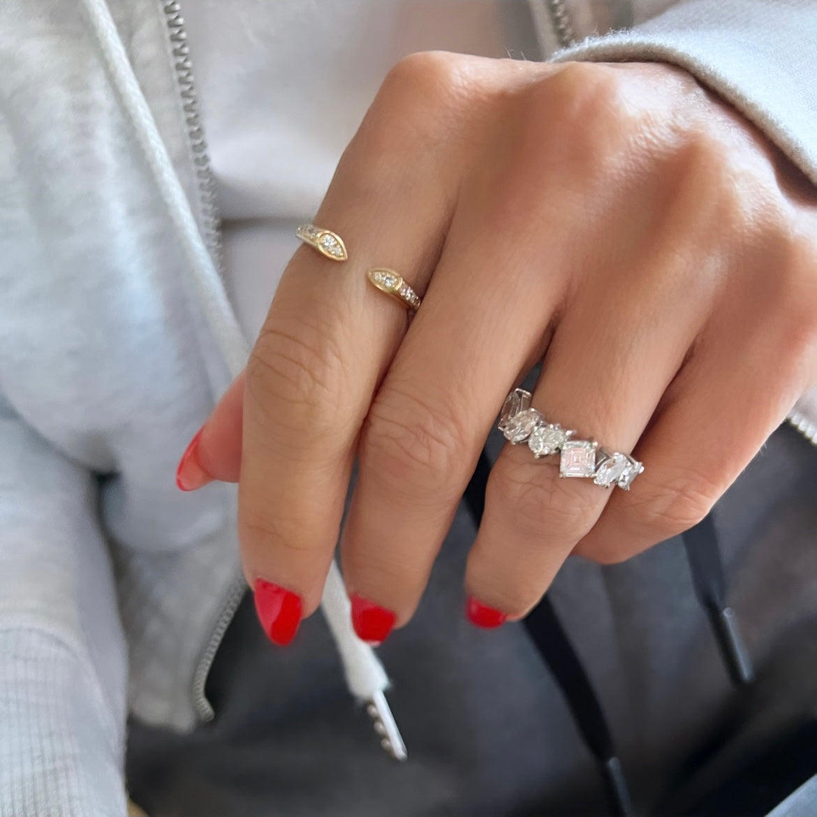 14KT Gold Diamond Open Middle Ring