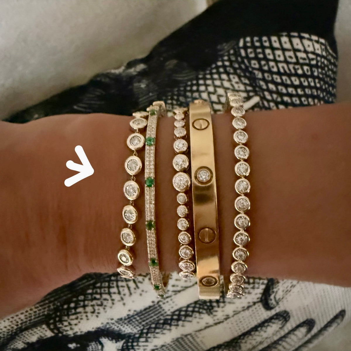 14KT Gold Diamond The Line Bubble Bezel Set Tennis Bracelet