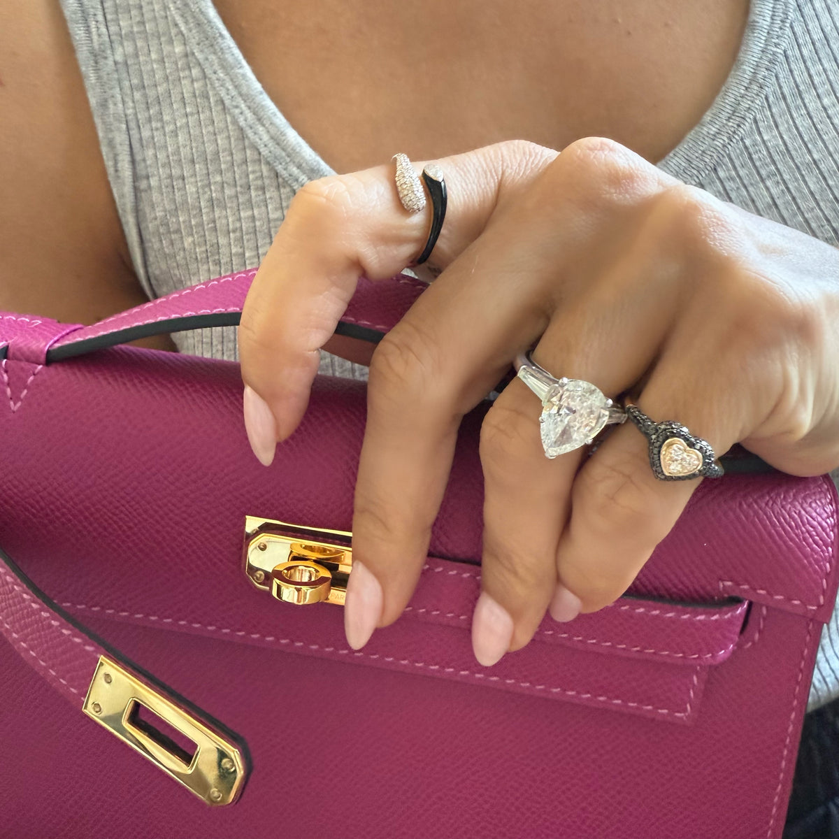 14KT Gold Black Diamond Viola Heart Pinky Ring