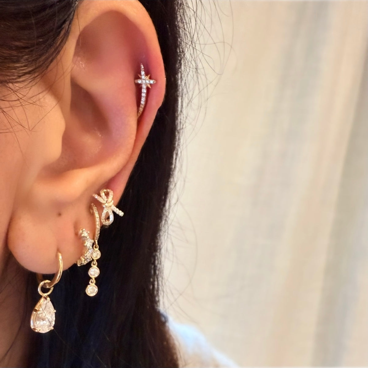 14KT Gold Diamond Elongared Star Stud Earrings