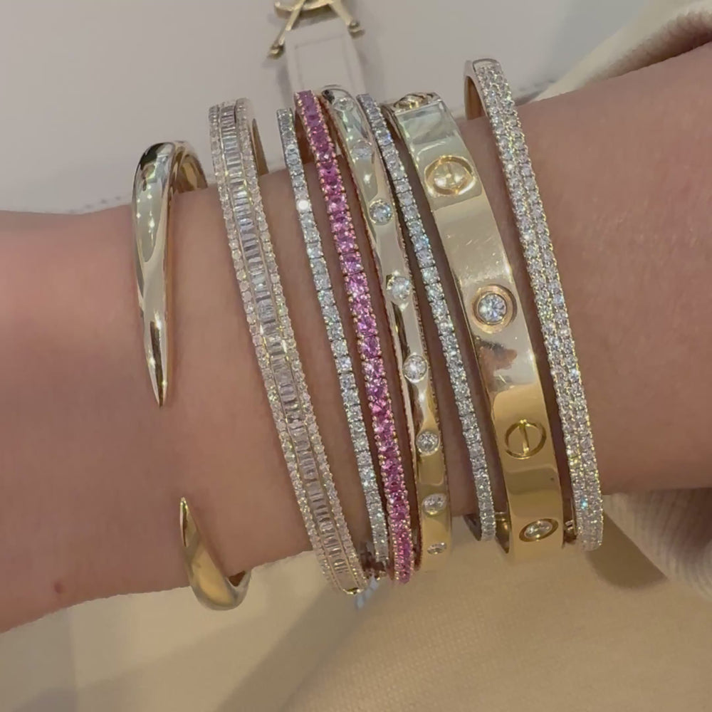 
                
                    Load and play video in Gallery viewer, 14KT Gold Inlay Diamond Bangle Bracelet
                
            