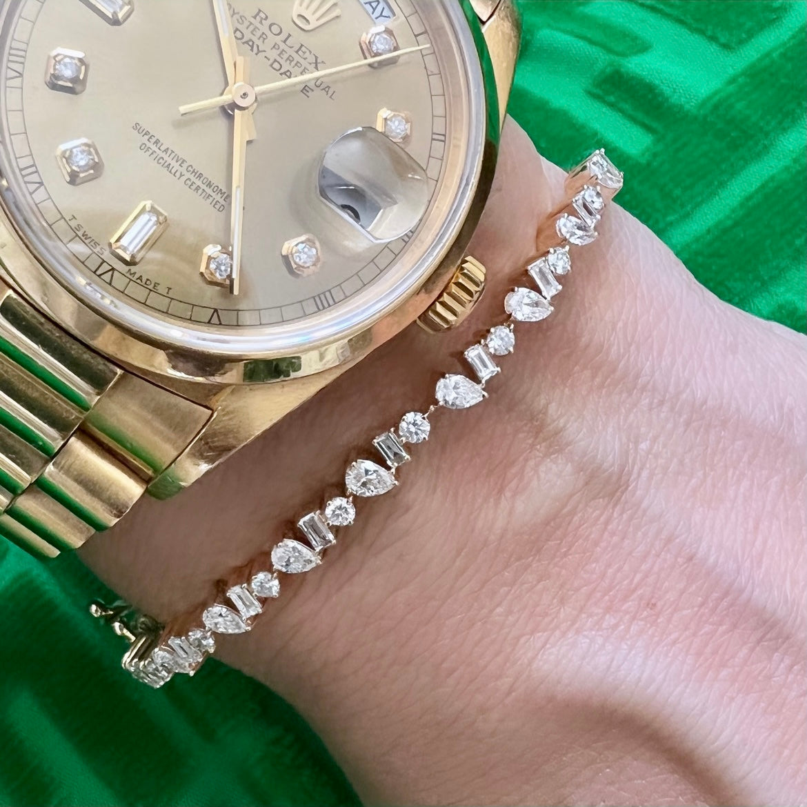 14KT Gold Multi Shaped Diamond Luxe Bangle Bracelet
